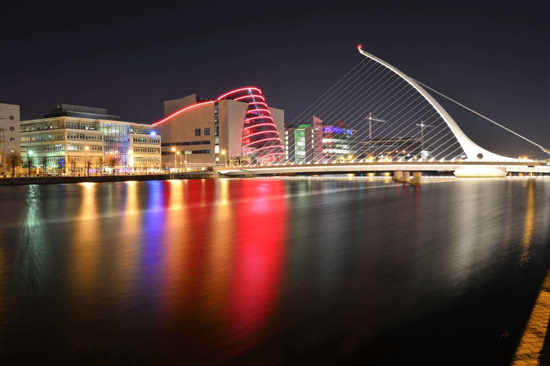 Dublin city night photo